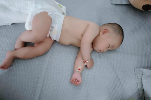 滕州宝宝咳嗽发烧拉肚子